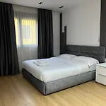 Enzo Center Appartement Tirana