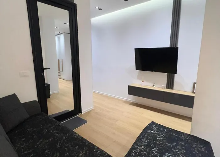 Enzo Center Apartment Tirana