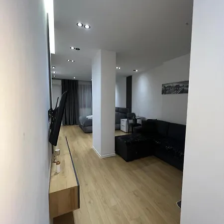 Lejlighed Enzo Center