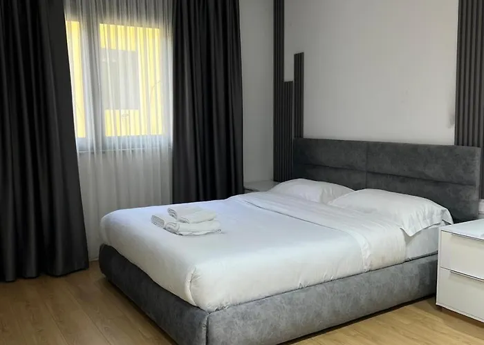 Enzo Center Apartamento Tirana